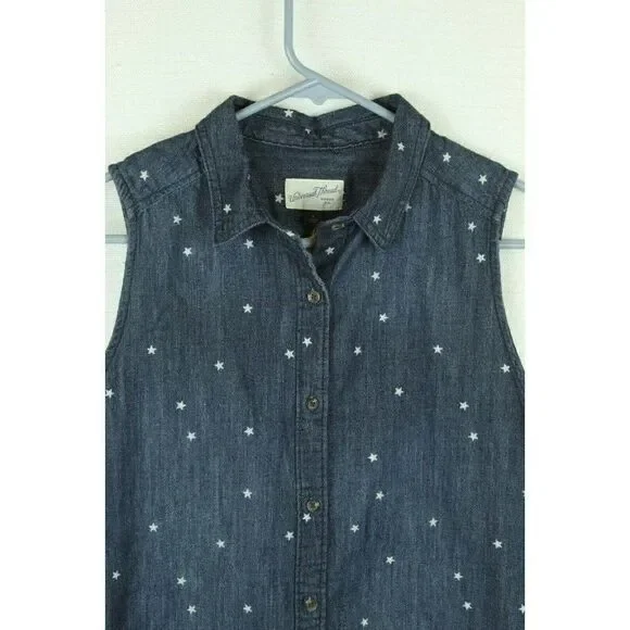 Target Universal Thread  chambrayVest - Picture 3 of 5